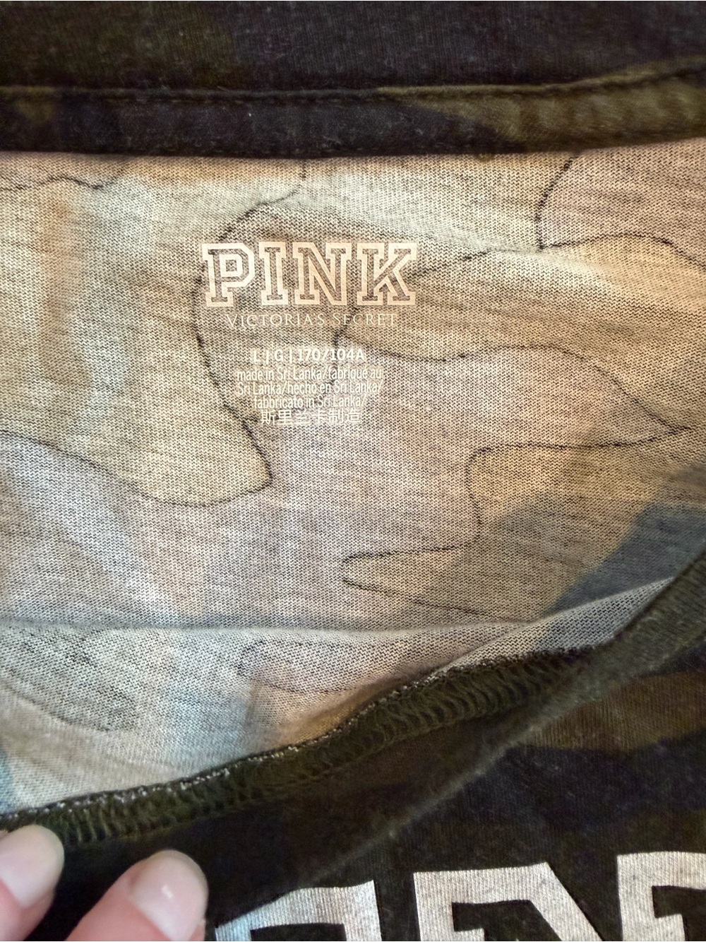 PINK Victoria's Secret Green Camo Long-Sleeve Tee / women’s large - Picture 2 of 4